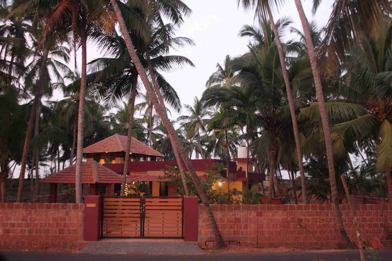 Vretreat Hotel Kokkānisseri Exterior foto